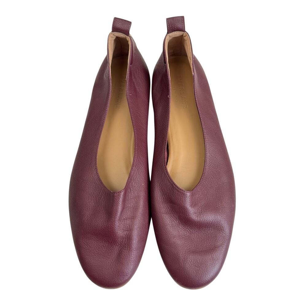 Everlane Day Glove Flat in Burgundy - Picture 2 of 9